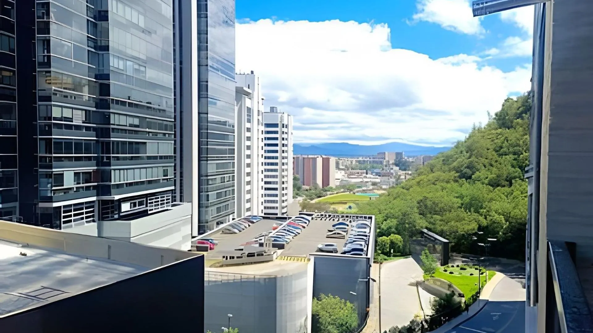 Apartment Confort Con 2 Habitaciones,Balcon,Parking, Usaquen Bogota